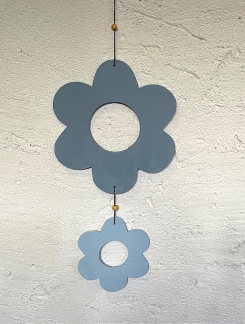 Blumengirlande kurz in Blautönen